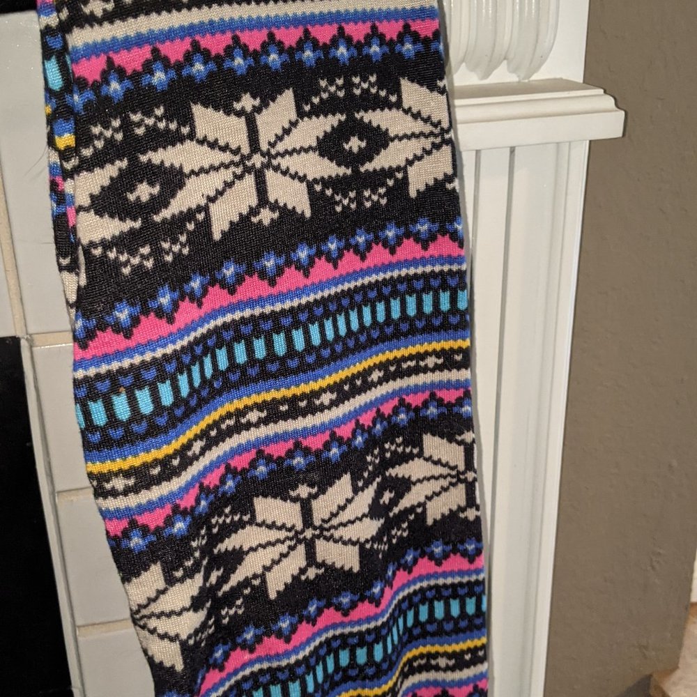 NWT Festive Fleece Leggings